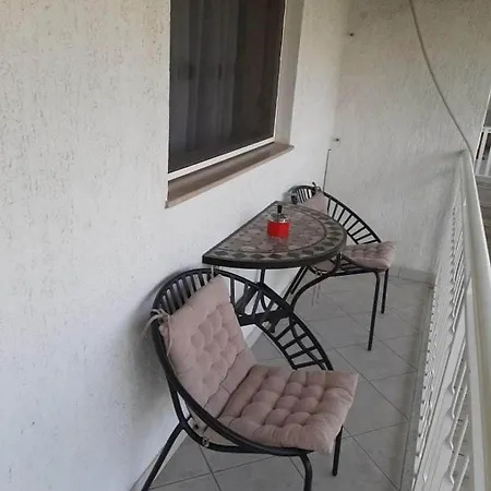 With A Parking Space - 22871 Apartment