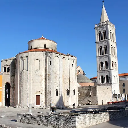 Apartment With Parking Space - 22871 *