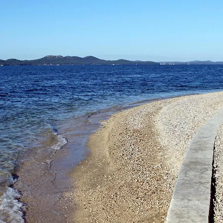 With A Parking Space - 22871 Zadar
