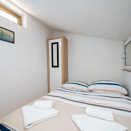 Apartment With A Parking Space - 22871