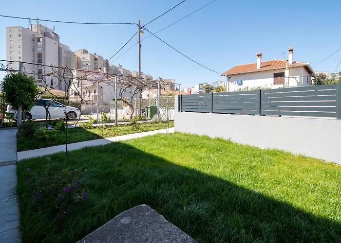 Апартаменты With Parking Space - 22871